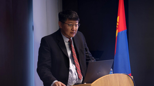 Н.Ууганбаатар: Монгол Улс өөрт тохирох хөгжлийн загвараа угсрах хэрэгтэй